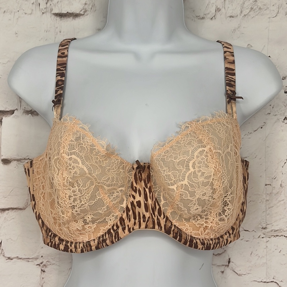 VS Dream Angels No Padding Push Up Bra, Size 38DD